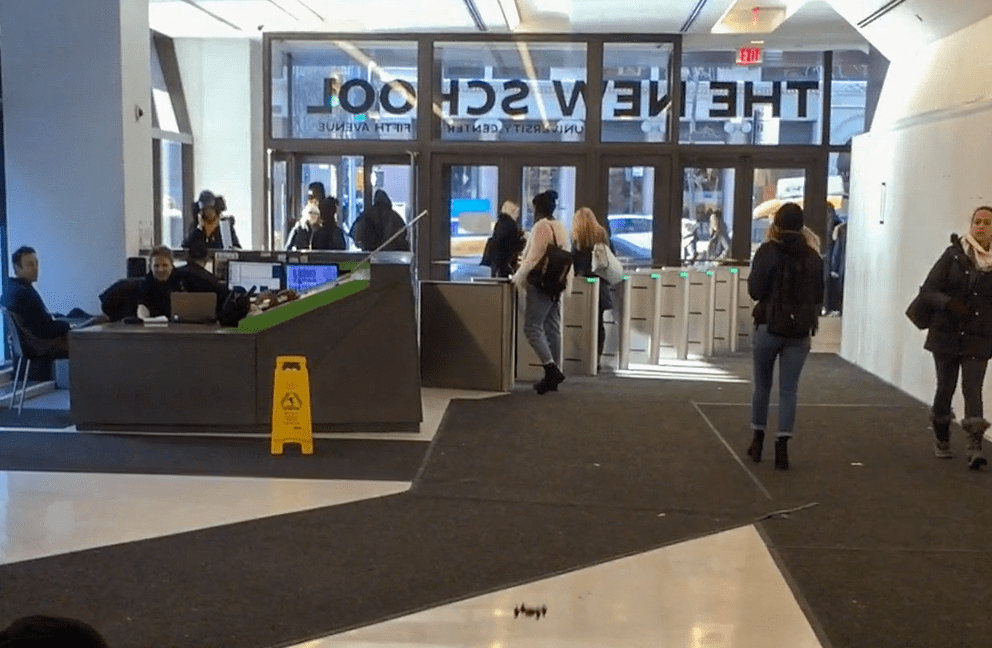 170.883x111.359 6.68vw shadowing-indoor-lobby