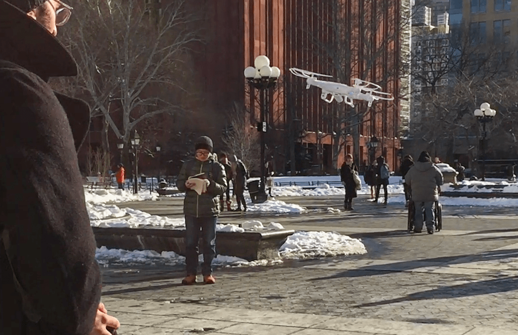 172.805x111.359 6.75vw shadowing-outdoor-park-take-notes