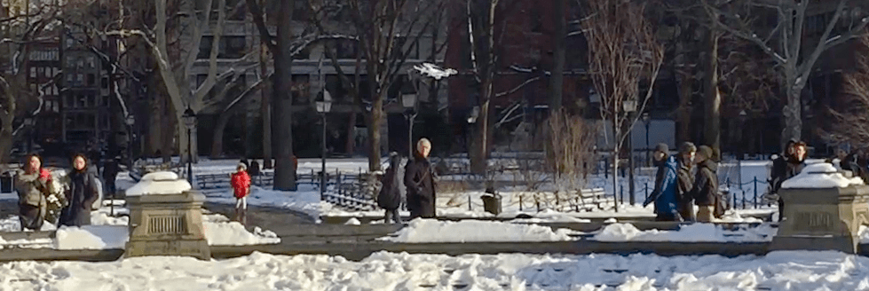 331.539x111.359 12.95vw shadowing-outdoor-park-take-pictures